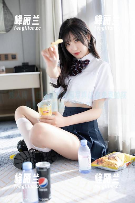 秀人网 - 程程程的校园写真让你免费的获取纯真与诱惑，等你来收藏！