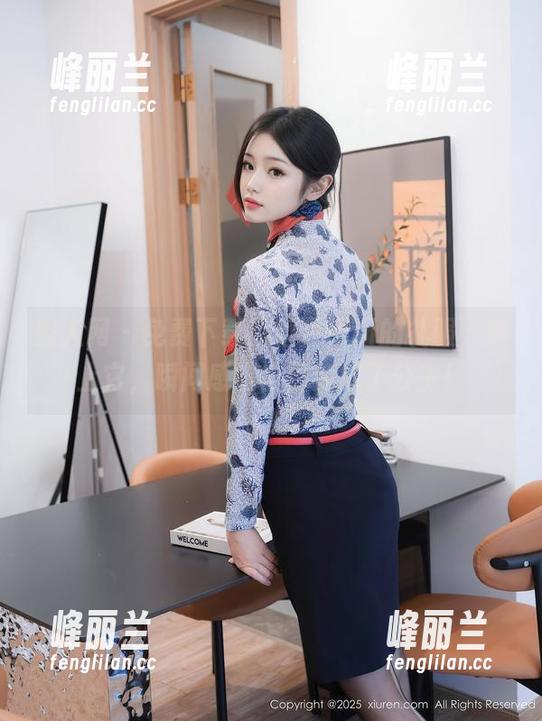 秀人网-糖豆sisi 秀人网 - 免费下载!糖豆sisi的礼服,穿上它,瞬间感觉自己变成了公主!