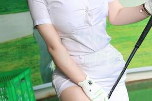 秀人网 – 陆萱萱cecillia的皮衣图包：我真的只想看看，别问我为啥！