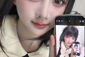 秋山AkI的牛仔裤：分享一场时尚与cos的碰撞派对！