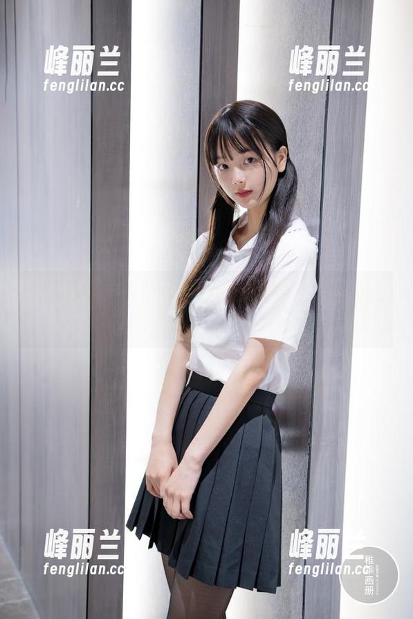 稚乖画册 - Lolita的美图时间：夜夜教你如何优雅地摔倒！