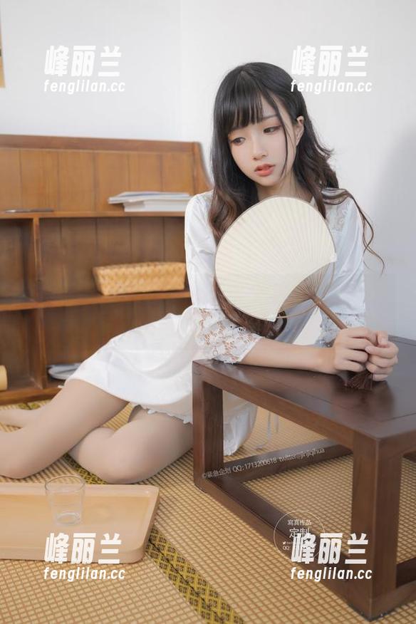 紧急企划-小枫 紧急企划 - 小枫的湿身秘籍精选图集:浴缸里的明星秀!