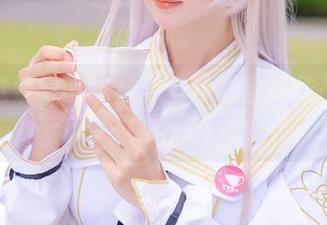 你见过紫氯氯这样穿蕾丝的全套作品吗？太惊艳了！