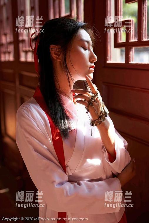 蜜桃社 - 为杏子的女友点赞！这波福利图片，真的很会调动情绪啊。
