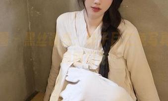 微密圈 – 黑丝诱惑：轩子巨二兔写真里的绮丽幻影