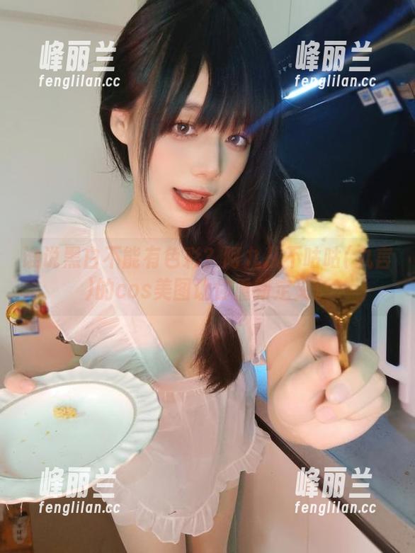 谁说黑白不能有色彩？阿九从不咕咕(九言)的cos美图让你重新定义。
