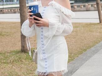 魔镜街拍 – 艾小青的夏日独白，在在线图集中轻声诉说
