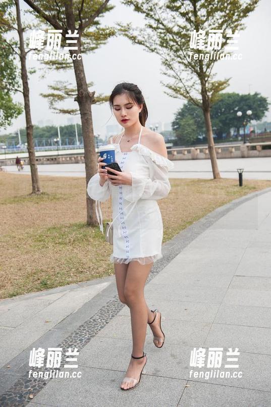 魔镜街拍 - 艾小青的夏日独白，在在线图集中轻声诉说